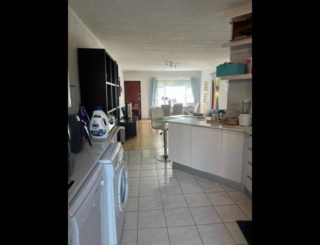 2 BEDROOM PROPERTY TO RENT IN SANDTON CBD